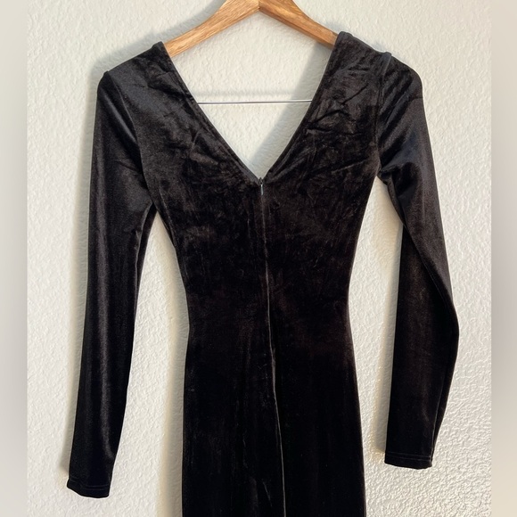 NWOT Hollywood Heyday Black Velvet Long Sleeve Mermaid Maxi Dress - Picture 7 of 12
